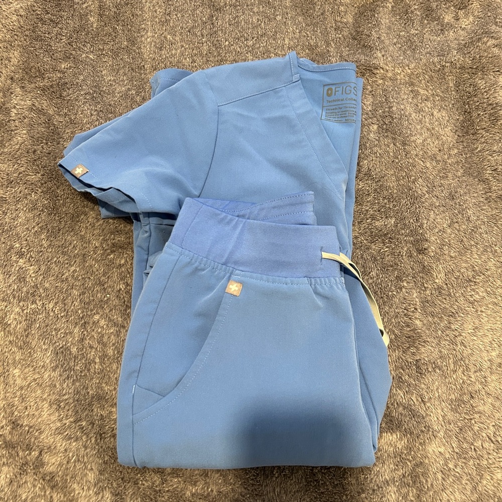 Figs Ceil Blue Scrub Set